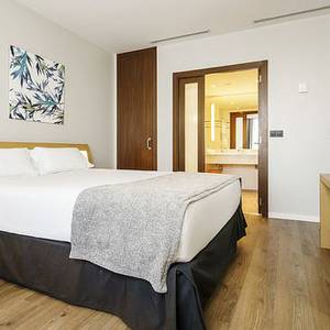Habitación superior Hotel ILUNION Valencia 4