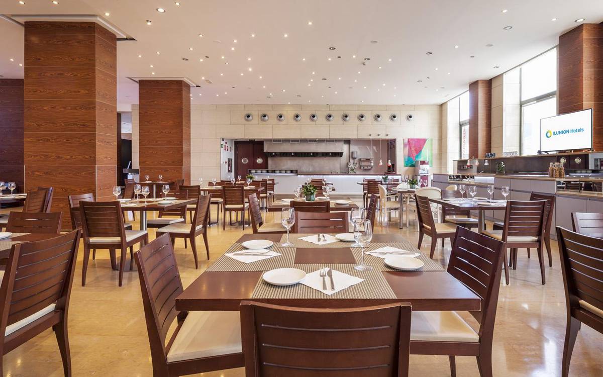 Restaurante hotel ilunion valencia 4 Restaurante hotel ilunion valencia 4
